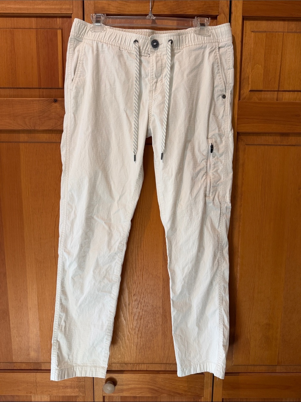 Vuori Women’s Ripstop Pants Cream